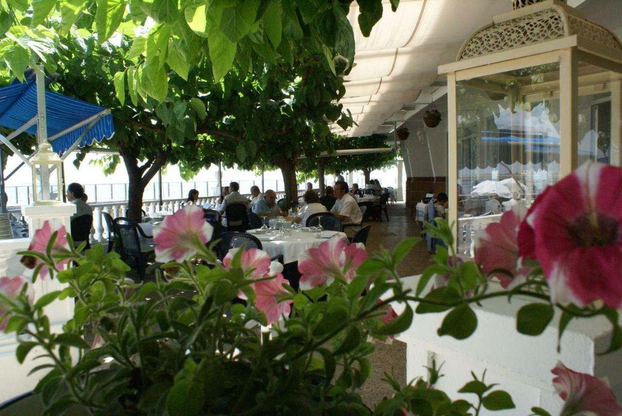 Hotel Restaurant Juanito Platja Sant Carles De La Rapita Luaran gambar